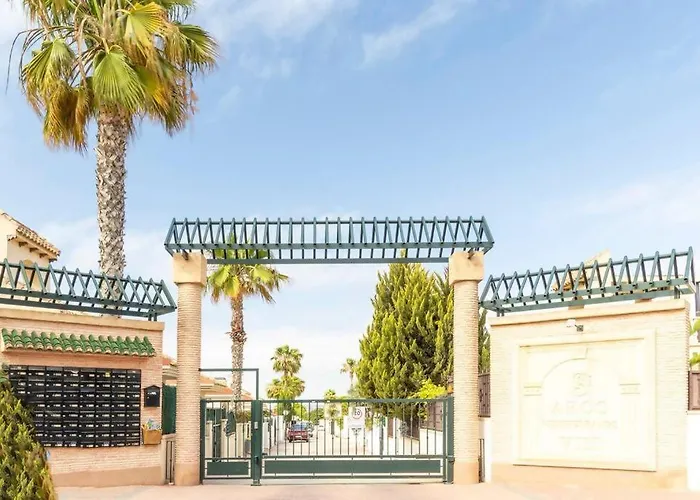 Pink Villamediterraneo