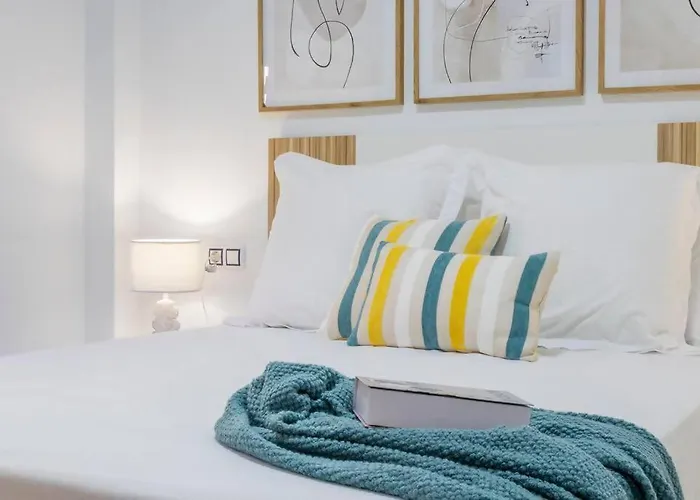 Pink Villamediterraneo