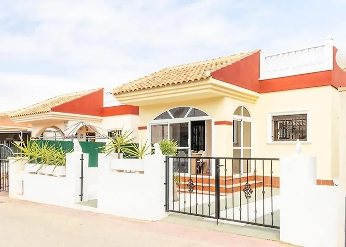 Pink Villamediterraneo