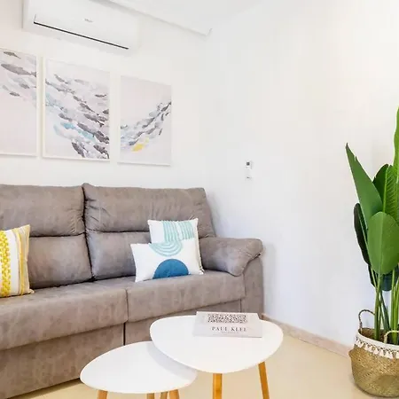 Pink Villamediterraneo - Winter By The Sea 빌라 *