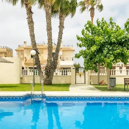 Pink Villamediterraneo - Winter By The Sea