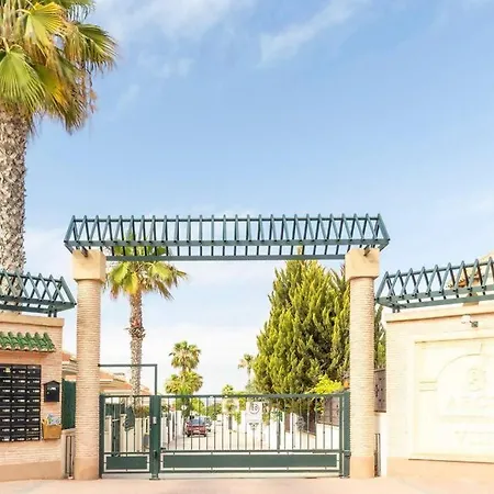 Pink Villamediterraneo - Winter By The Sea