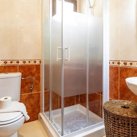 Pink Villamediterraneo - Winter By The Sea