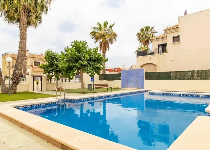 Pink Villamediterraneo