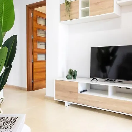 Vila Pink Villamediterraneo - Winter By The Sea *