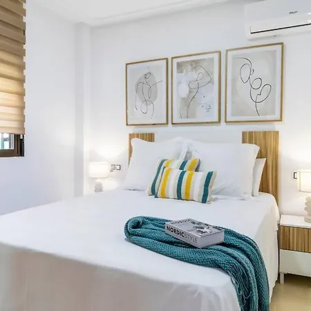 Pink Villamediterraneo - Winter By The Sea *